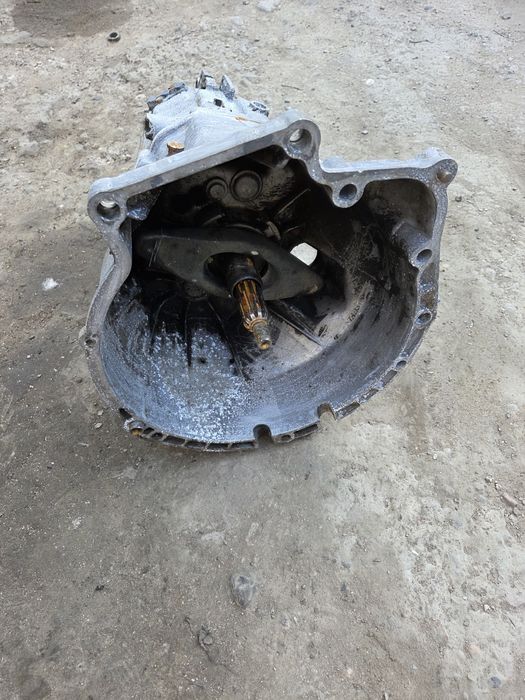 Коробка мех гетраг 220 от м50 2.0 на BMW e34 e36 e39