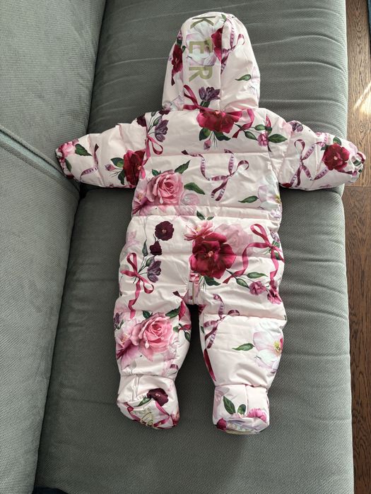 Combinezon / costumas de iarna Ted Baker 3-6 luni
