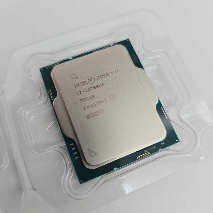 Intel Core i7 12700KF | 1 oy ishlatilgan | 3 oy kafolat
