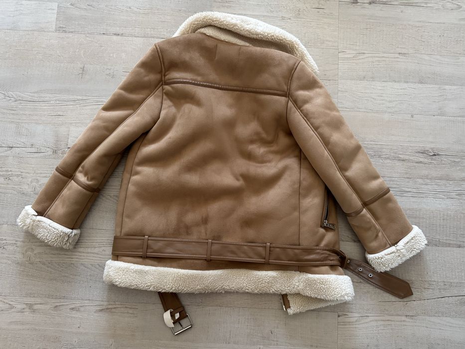 Яке Zara Stradivarius