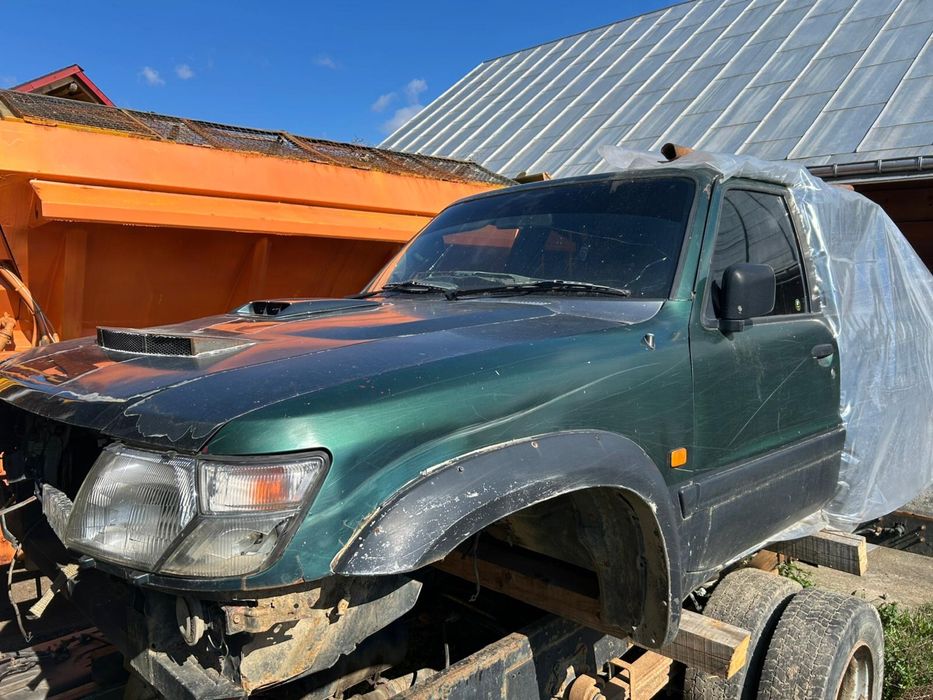 Caroserie Nissan Patrol Y61