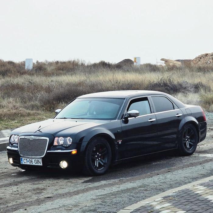 Chrysler 300c Negru