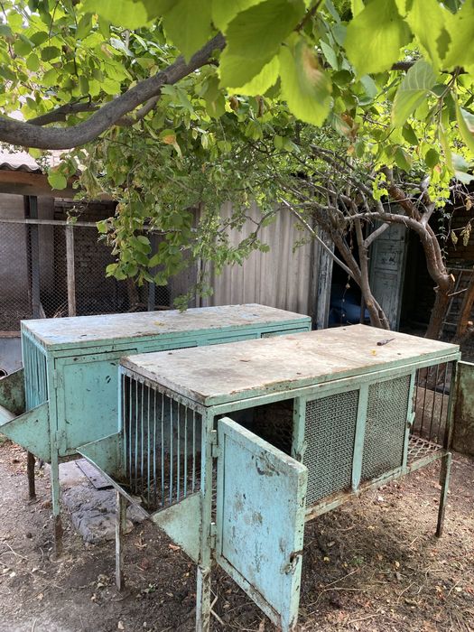 Крольчатники 2 шт железные