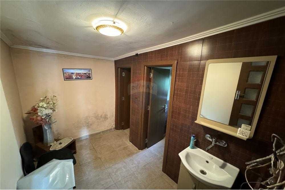 Продава се Парцел в Шумен, Пазара - 7612 кв.м за 79 €/кв.м - Снимка #4