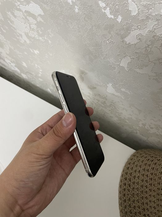 Продам iPhone 11 pro