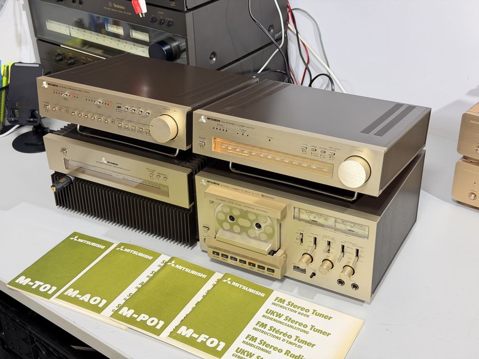 Mitsubishi M-P01 / M-A01 / M-F01 / M-T01 – Sistem Hi-Fi Vintage Complet | Made in Japan | Rar | Stare impecabilă