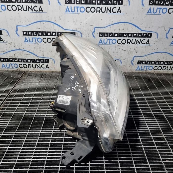 Far Stanga Ford Kuga II 2012 - 2014 SUV 4 Usi (798) Fara xenon