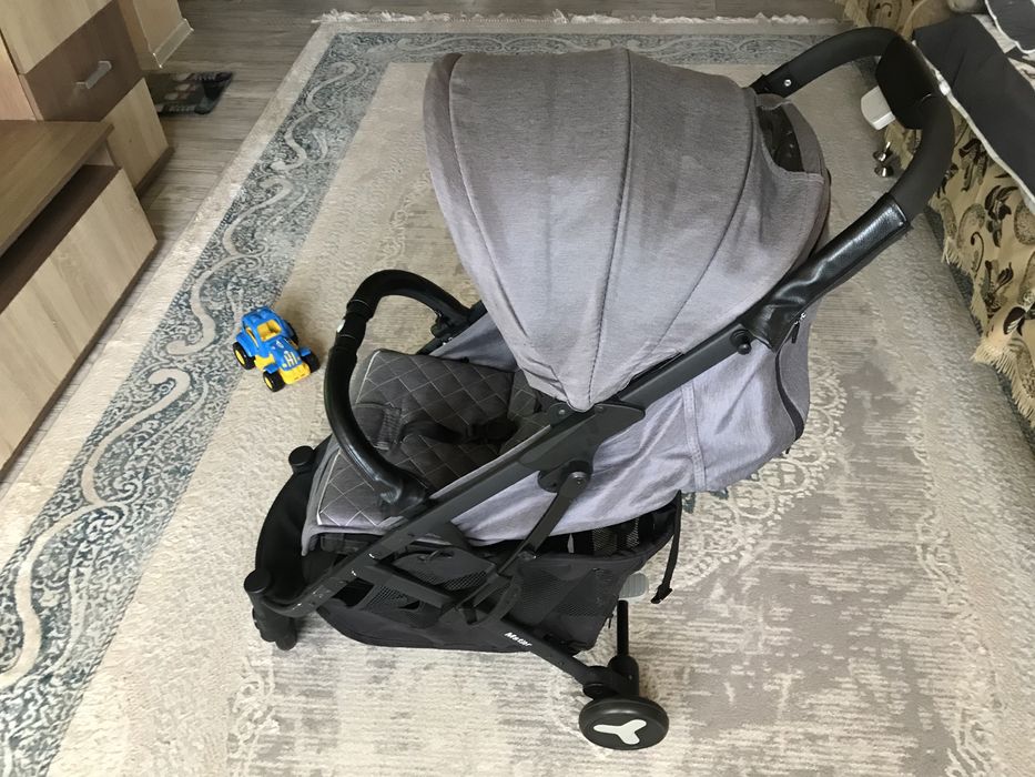 Продам детскую коляску