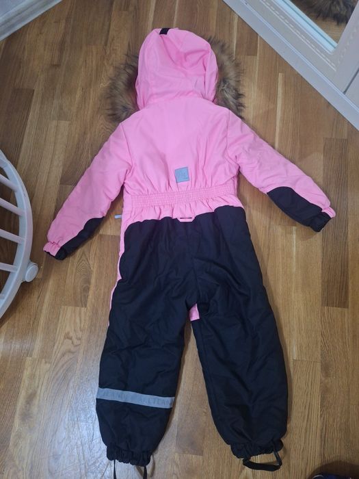 Продам комбенизон на девочку