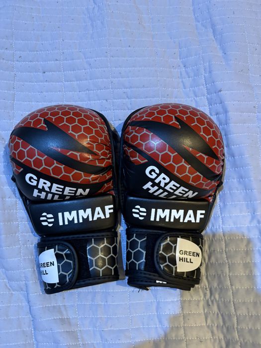 Перчатки для мма