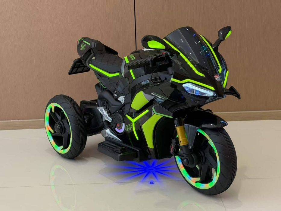 Bolalar uchun elektromotosikl Yil tanlovi