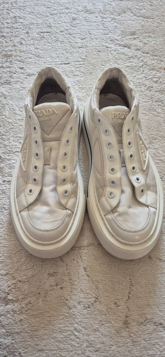 Продам кросовки Prada