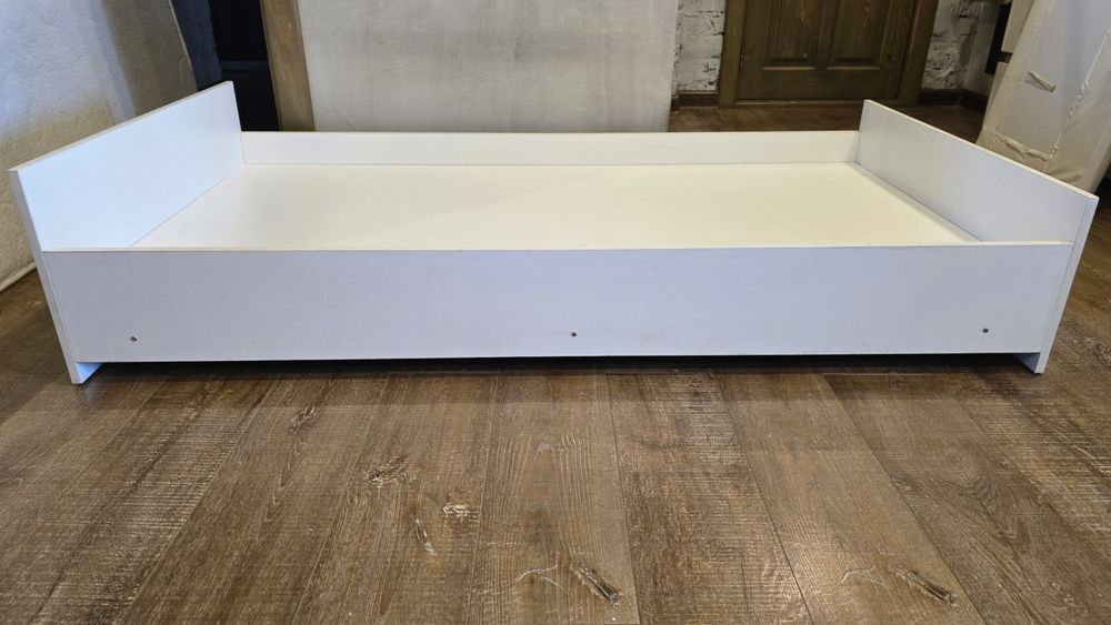 Продам кровать детско-подростковую 165×90