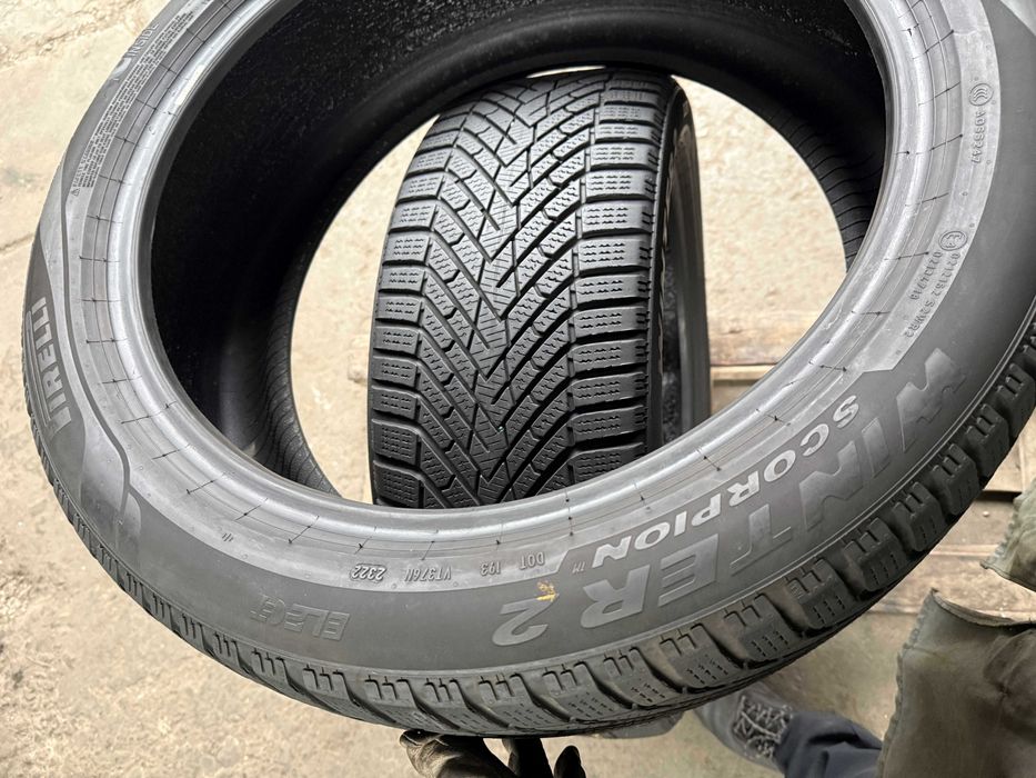 2x Anvelope Iarna 235/50 R20 seal - Pirelli Scorpion Winter 2 elect