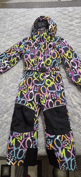 Зимний комбинезон на возраст 7-9 лет