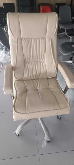 Кресло для офиса и дома - BORN ТТ