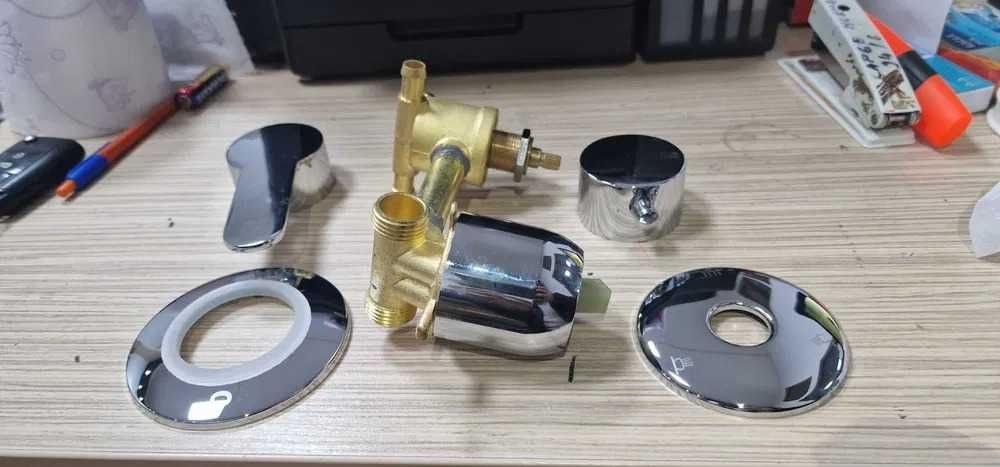 Corp cabina dus 3 iesiri filet sau stut 10cm sau 12.5cm