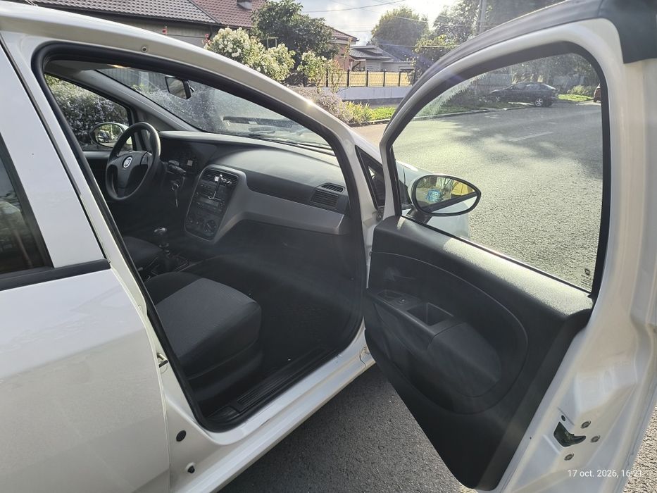FIAT Grande Punto 2012 — imagine 5