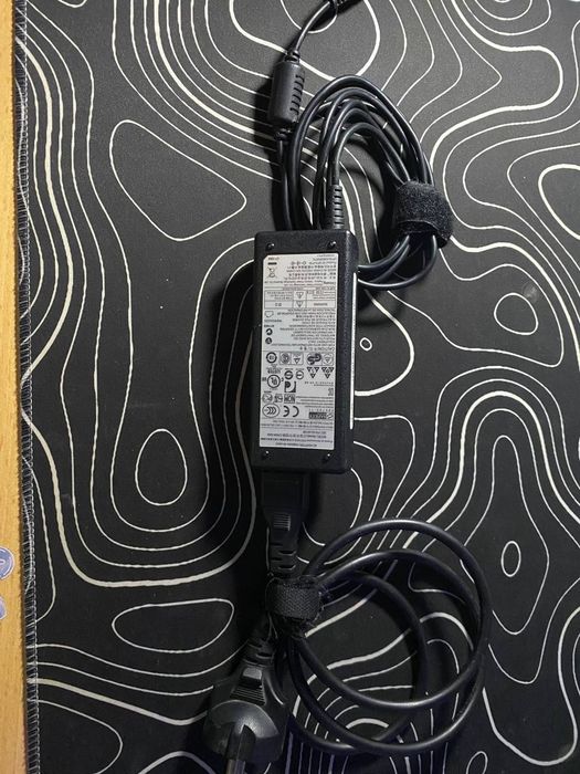 ноутбук SAMSUNG RC520