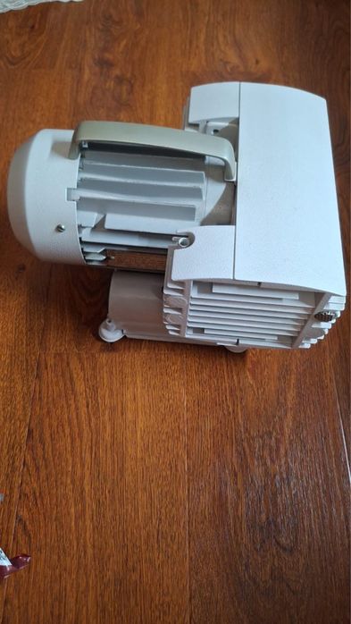 Вакуумный насос Аверон