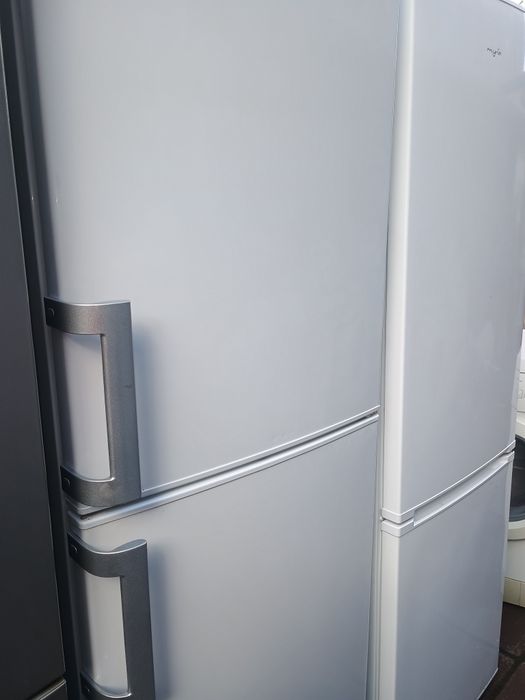 Frigider cu congelator tip combină frigorifică  Gorenje WE33712