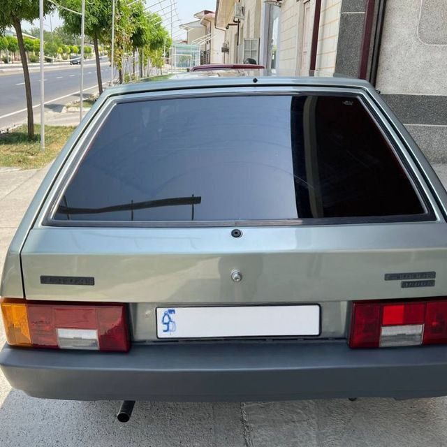 Vaz 2109 sotiladi xolati zo'r