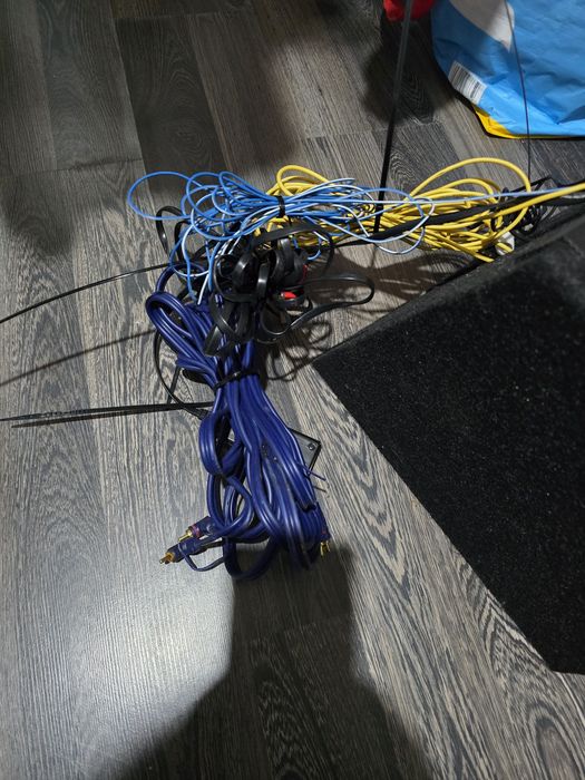 Vand subwoofer alpine,amplificator integrat