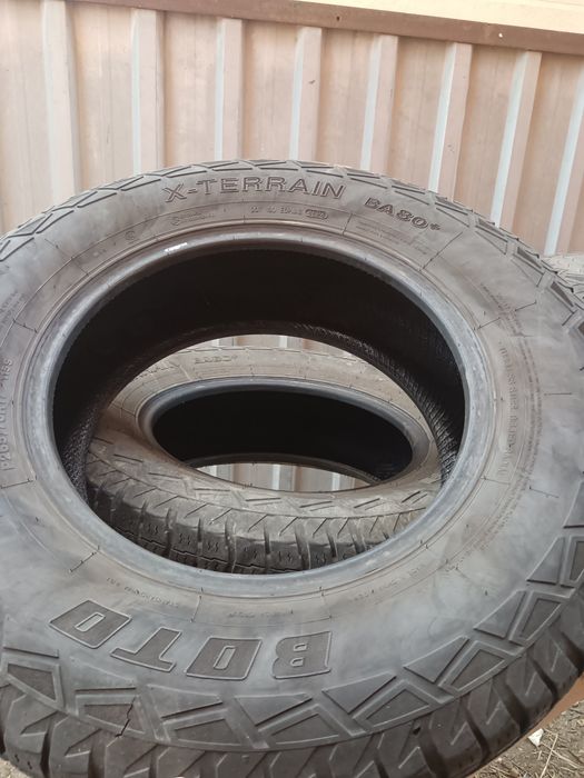 Шина P265/70R17 продается