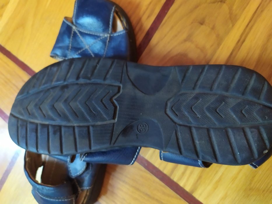 Сандали кожаные 38р обмен