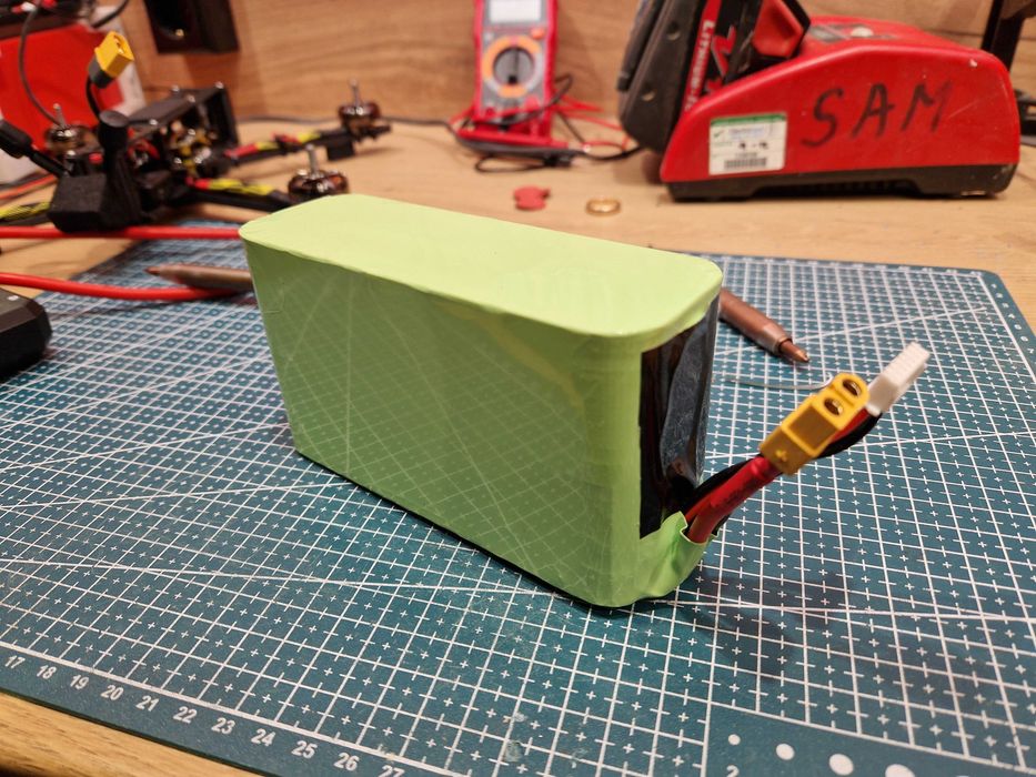 Ремонт, рециклиране и изработка на литиево йонни батерии