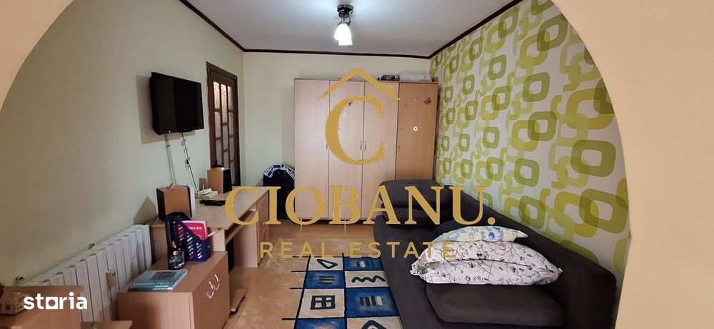 Apartament 3 camere etaj 2/4 DECMOMANDAT zona Rovine