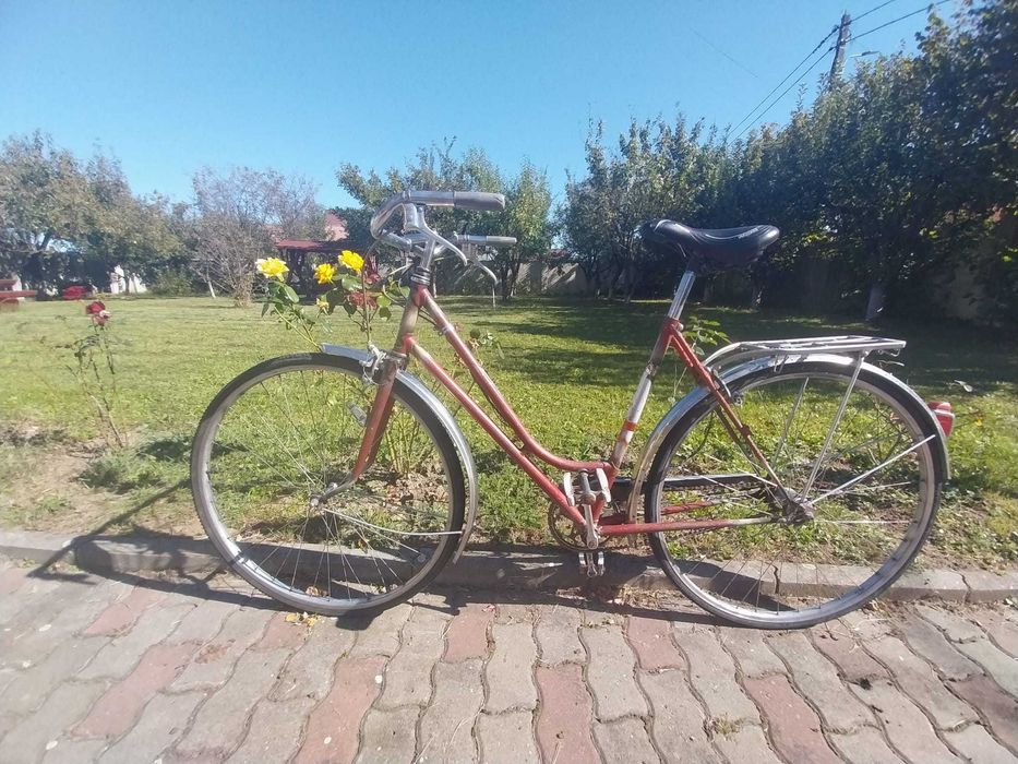Vand 2 biciclete (3/4) si o trotineta
