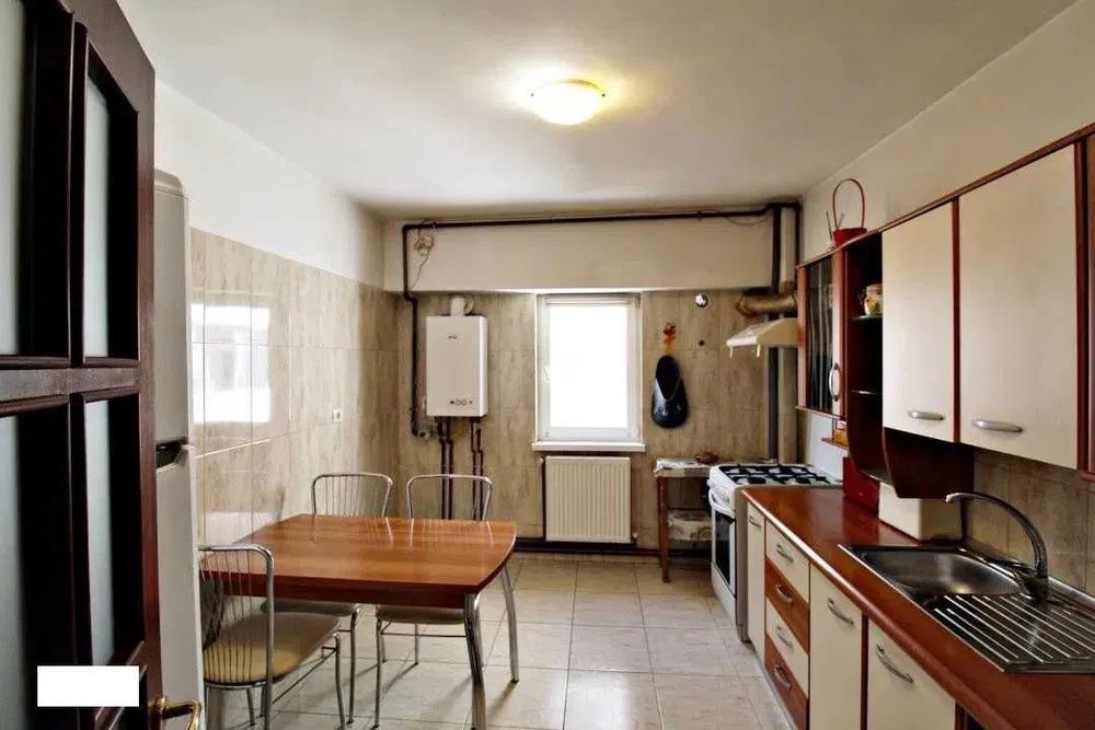 Apartament 3 camere