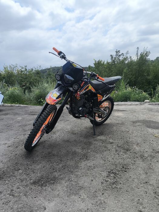 Эндуро Бек мото 300 кубов  172 мотор