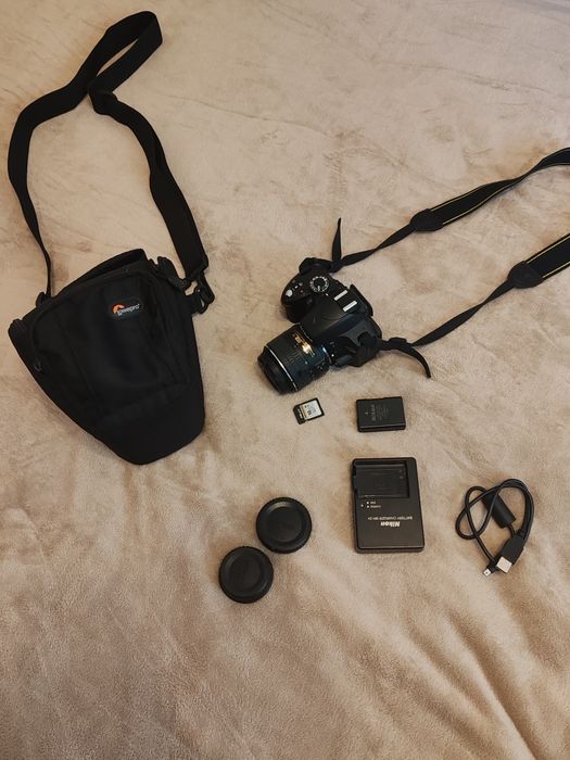 Nikon D3200 + obiectiv