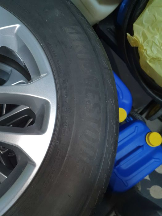 Vind 4 roti complete NOI originale ford kuga 3  cauciucuri de vara 225/65/17
