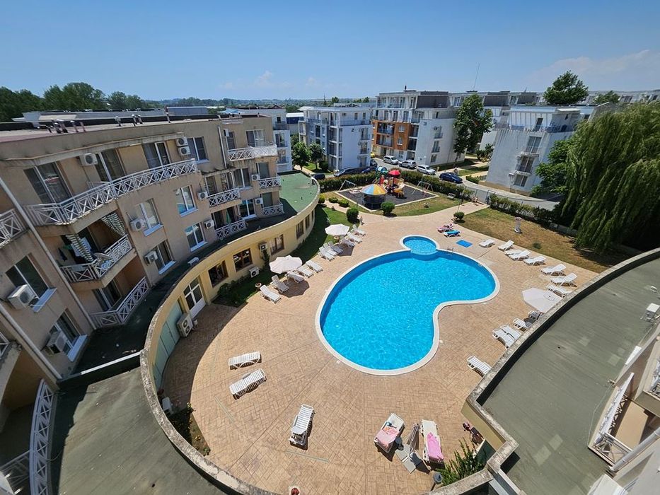 Продава се Двустаен апартамент в к.к. Слънчев бряг - 60 кв.м за 1005 €/кв.м - Снимка #2