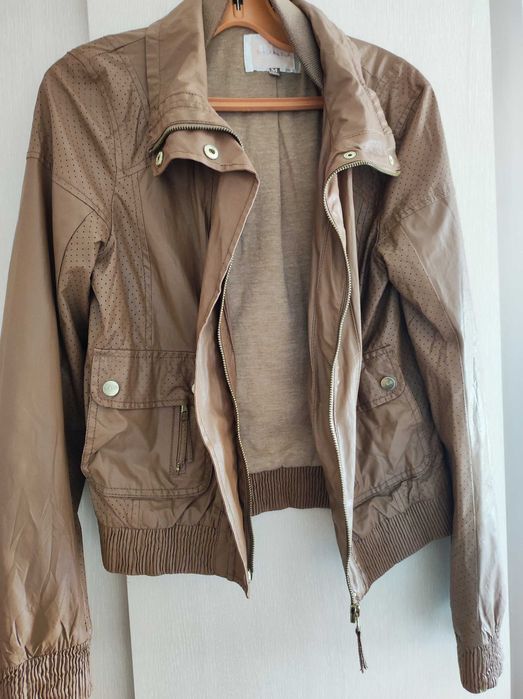 Кафяво дамско кожено яке, BERSHKA