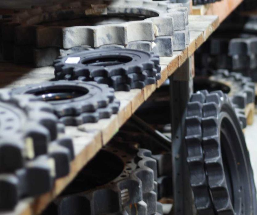 Sprockets (steluțe) și segmenți pentru utilaje șenilate