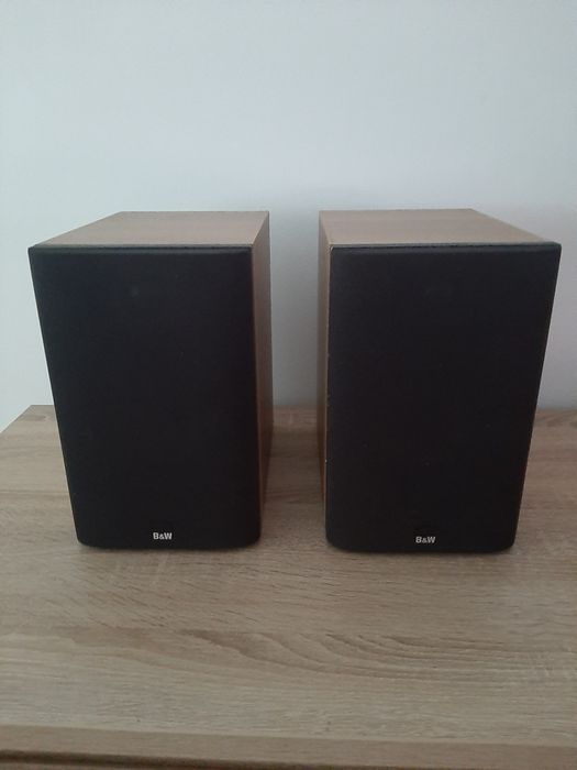 boxe bowers & wilkins 686