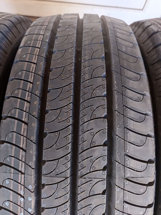 Нови летни гуми 195/60/16С 99/97Н Good Year Efficient Grip Cargo 2