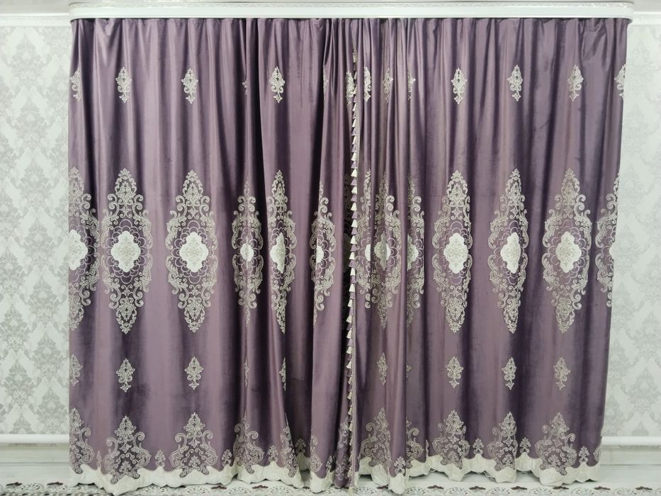 Занавески новые всё есть