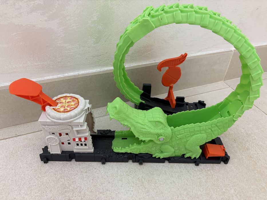 Hot wheels.