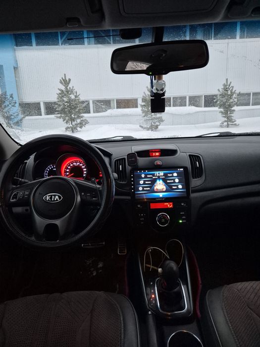 Продам киа серато 2011г  2.0л