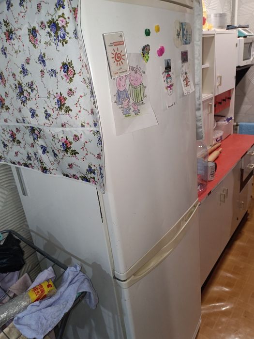 Продам холодильник