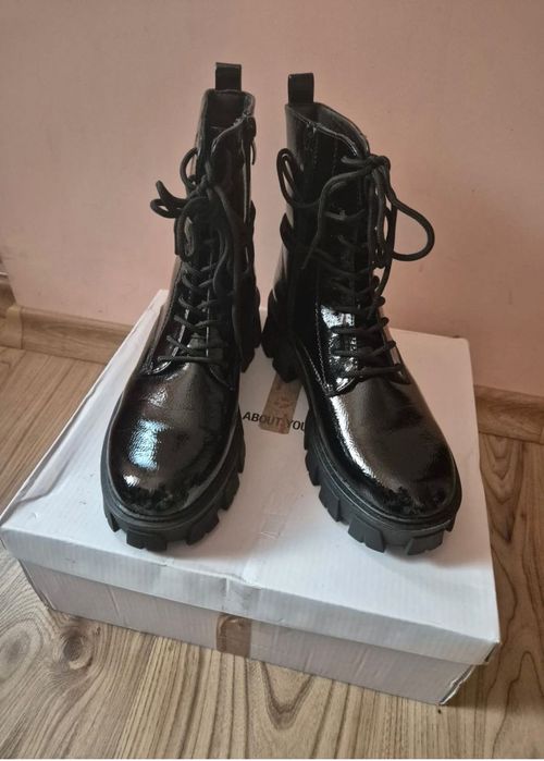 Зимни черни боти