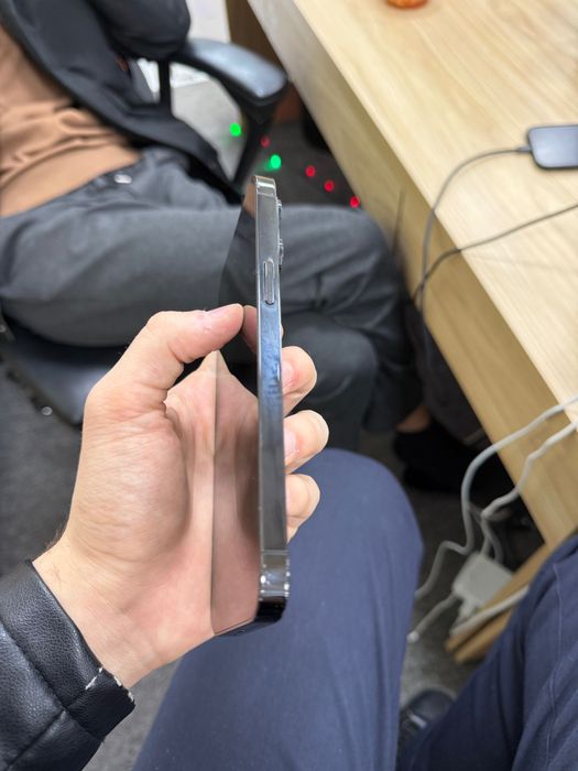 iPhone 14 pro max, 256GB, 85% batarey yomkost, karobka dokument bor.