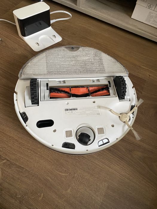 Продам робот пылесос Xiaomi