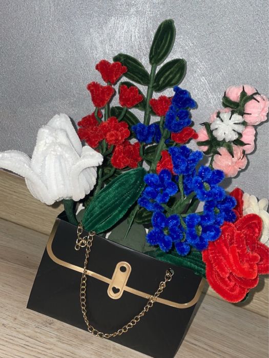 Aranjamente din sarma plusata