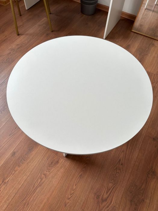 Журнальный столик